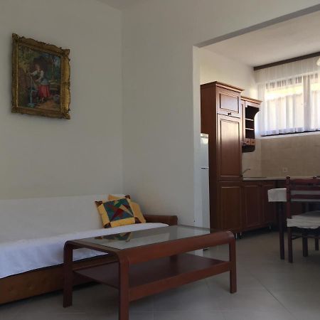 Appartamento Hilda Vela Podgora Esterno foto